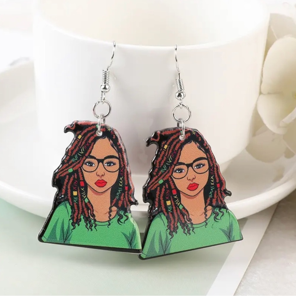 🍒🍒 Girl Dangle Earrings